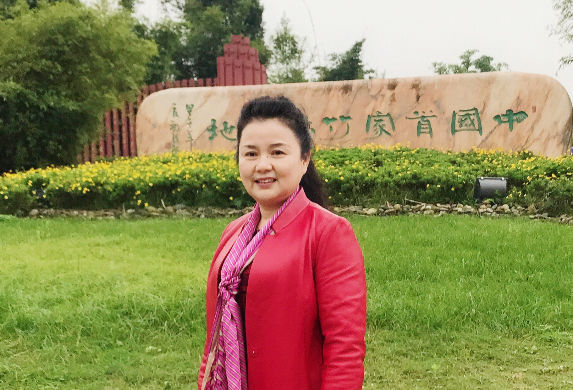 E:\学院照片\专家照片\卢敏\卢敏_727k.jpg