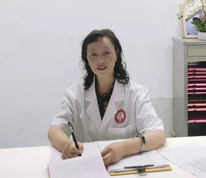 何金花.png