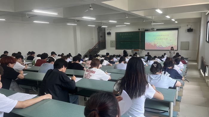 竞赛现场4.jpg